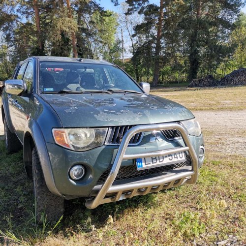 Mitsubishi L200
