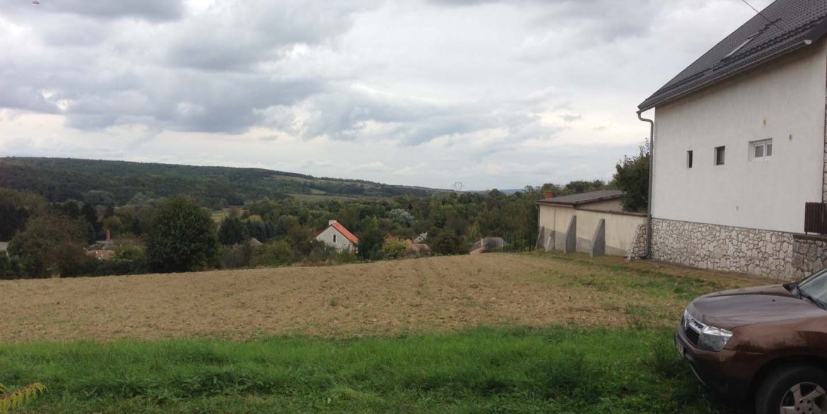 Bakonyszentkirályi eladó telkek